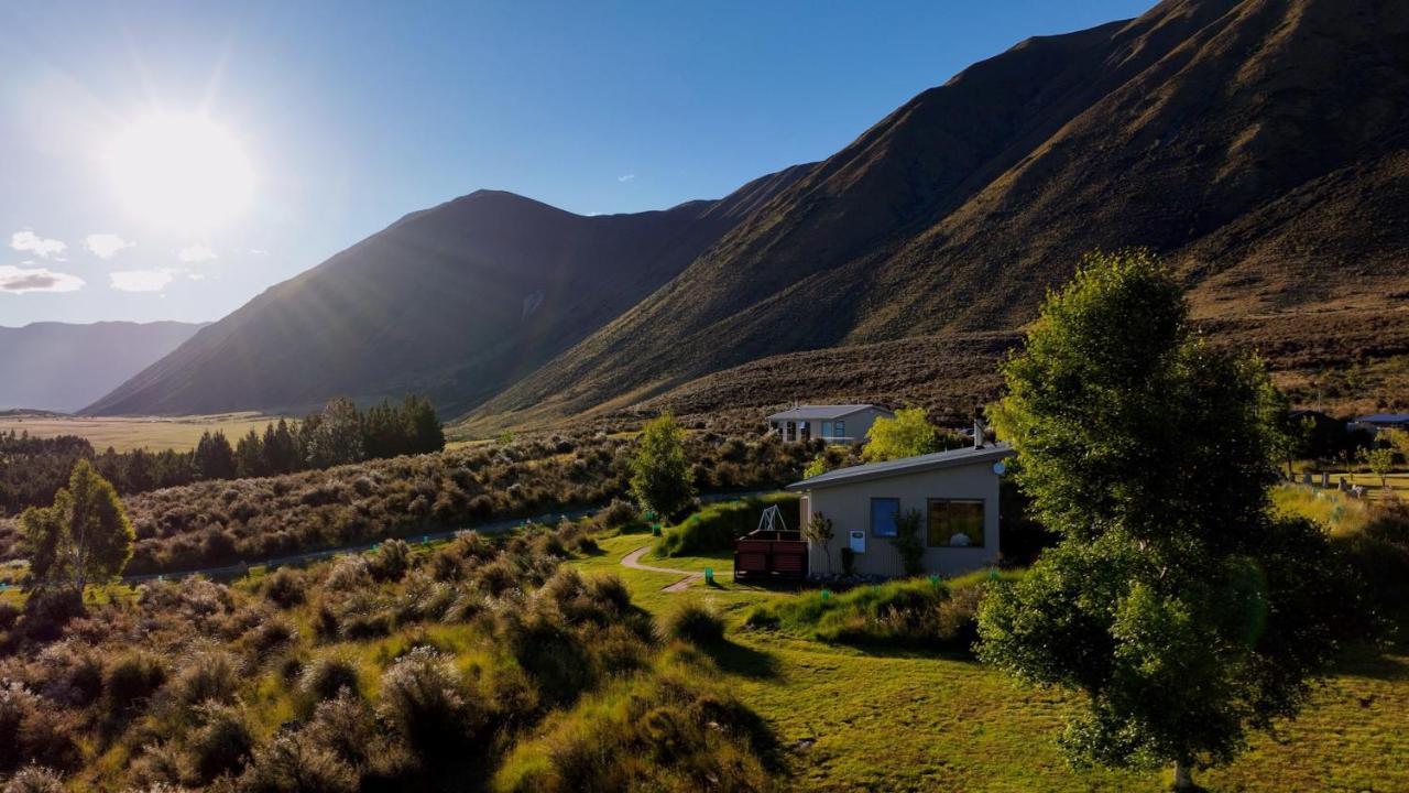 Te Manahuna Retreat Twizel Exterior photo
